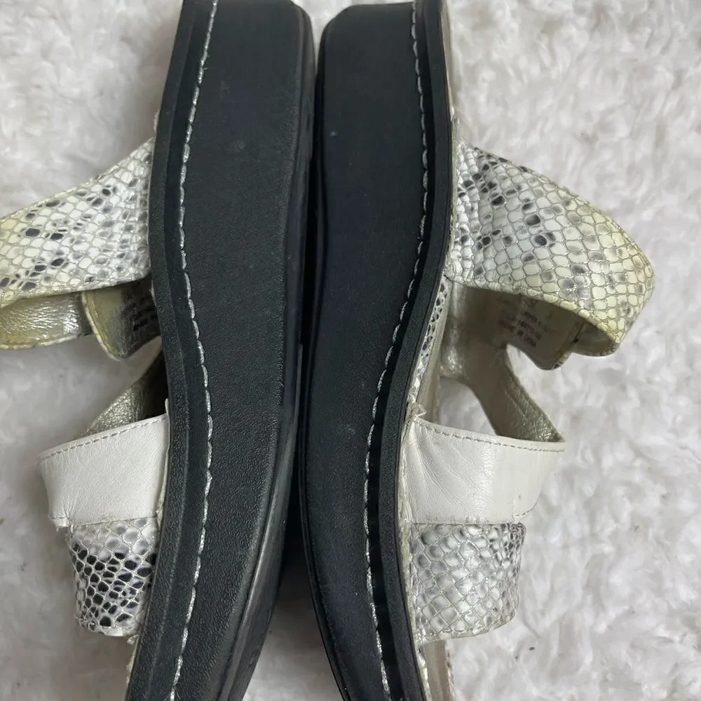 Alegria col leather